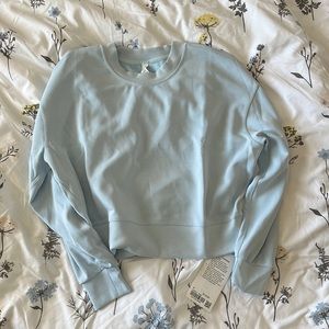NWT Perfectly Oversized Crop Crew
